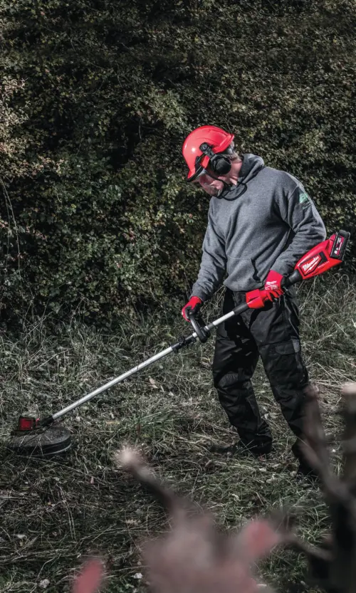 Akkutrimmeri Milwaukee M18 BLLT-0, ilman akkua