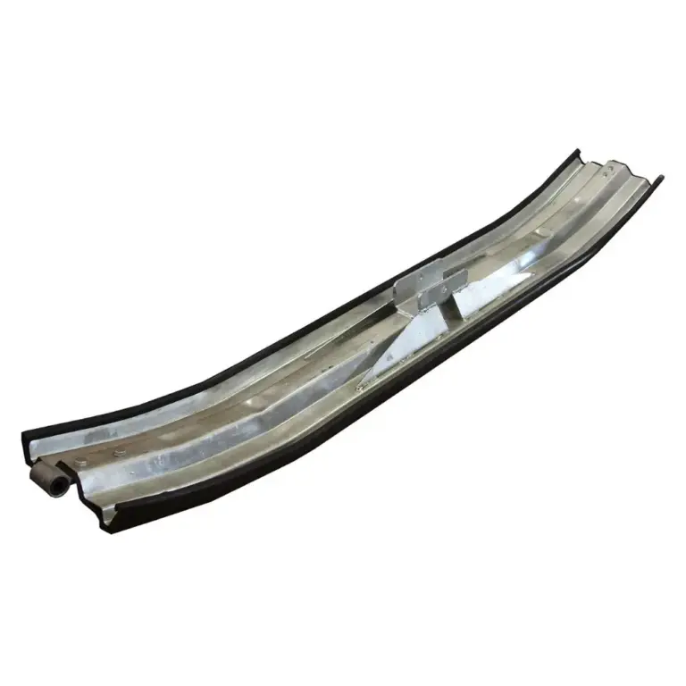 Suksi Iron Baltic Timber Sled -malliin