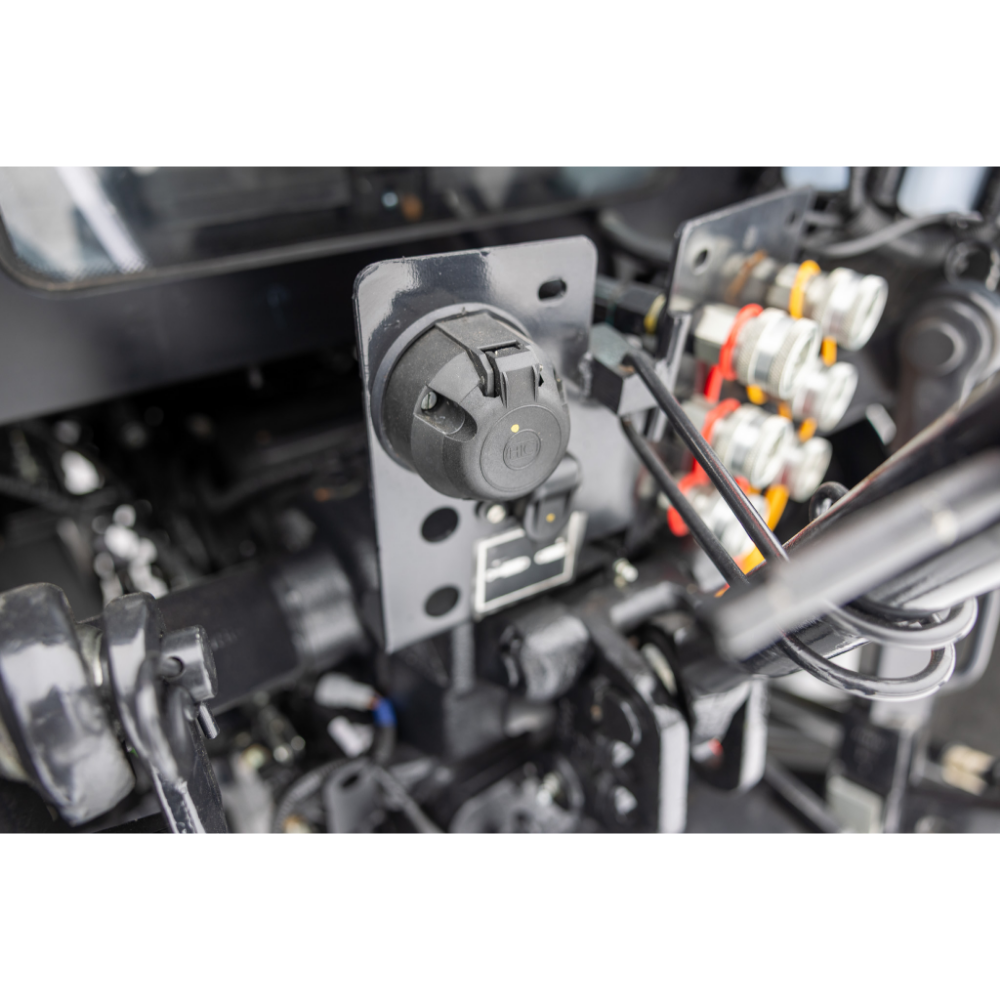 Traktori Solis 60 12+12 4WD Stage V Turbo ohjaamolla ja etukuormaajalla