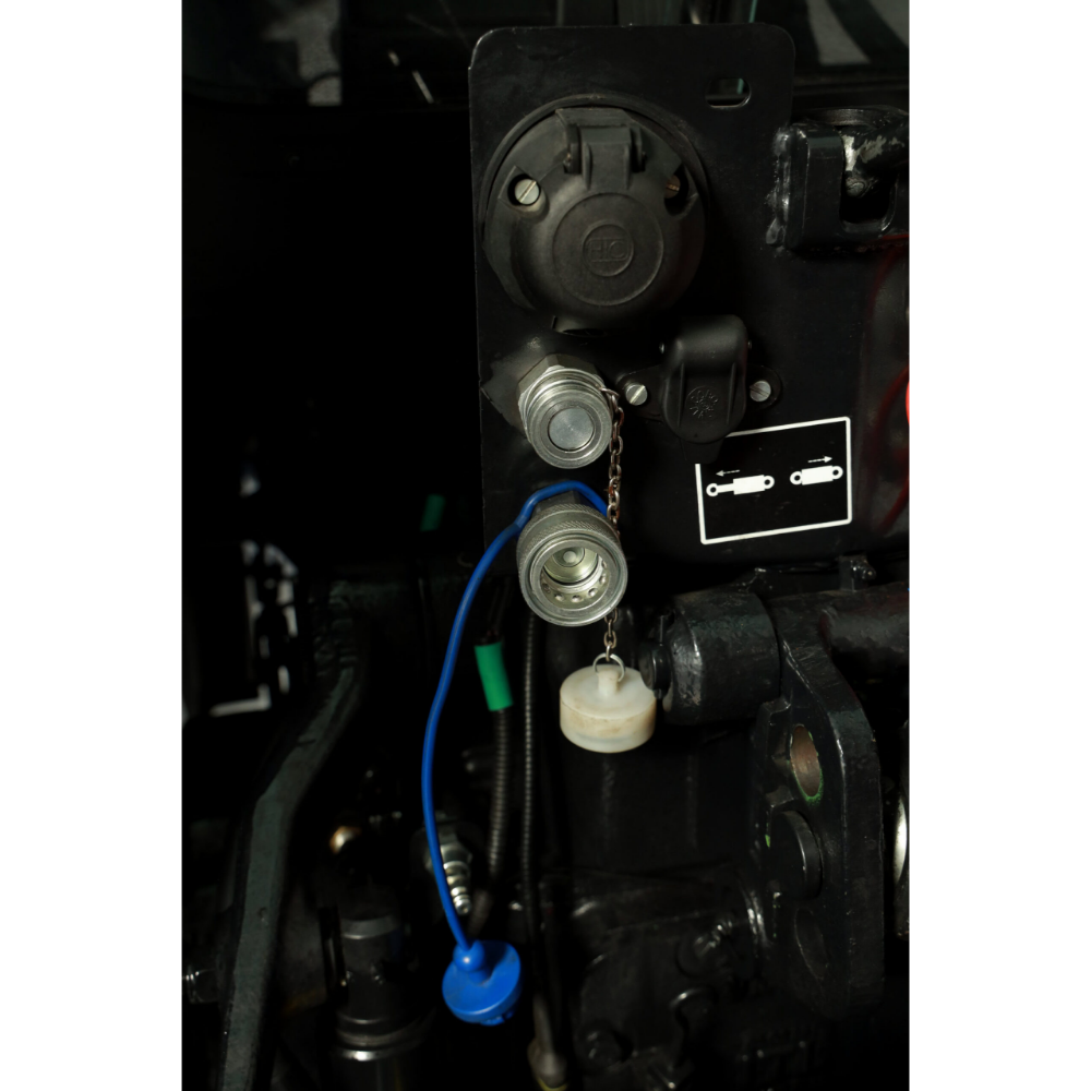 Traktori Solis 90 12+12 4WD Stage V Turbo ohjaamolla ja etukuormaajalla