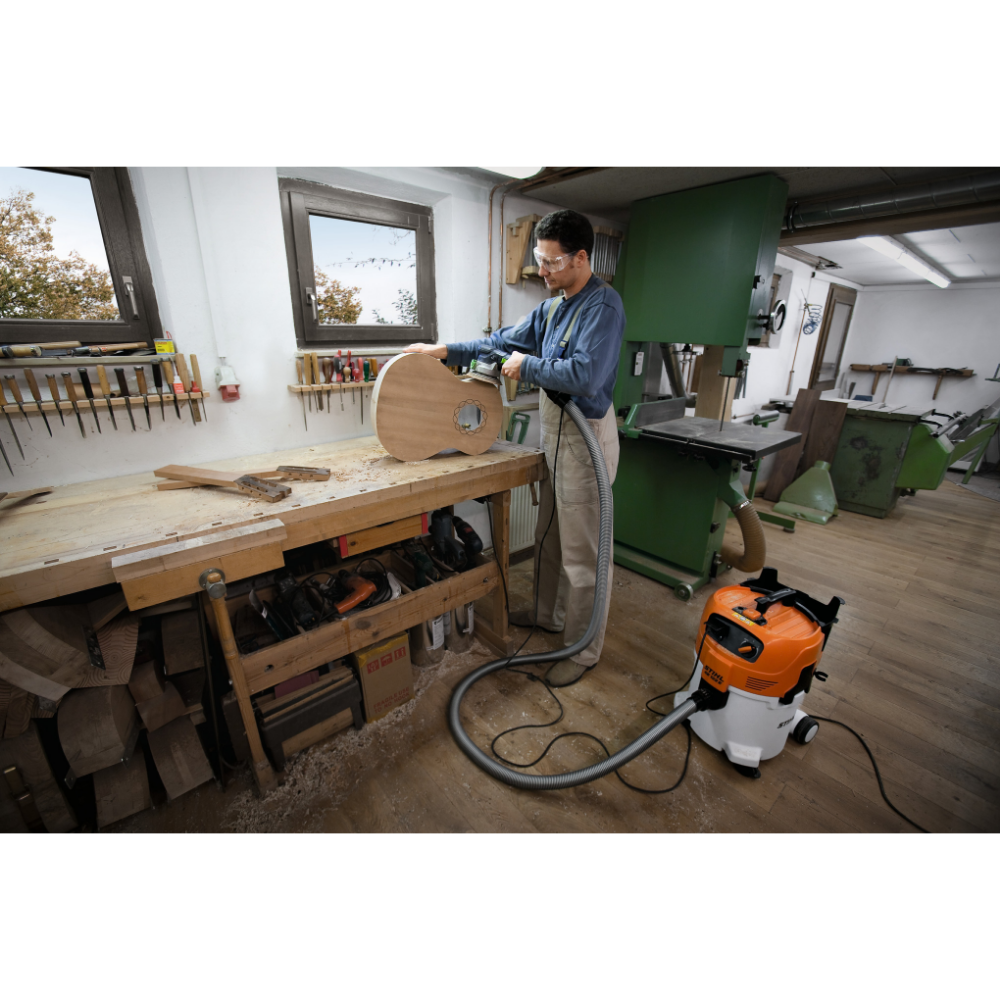 Märkä-/kuivaimuri Stihl SE 122 E