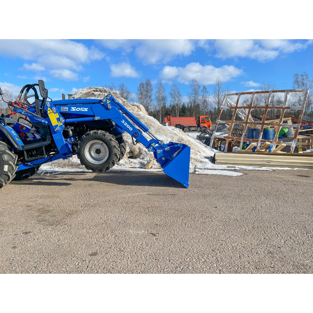 Traktori Solis 26 HST PRO+ 4WD etukuormaajalla
