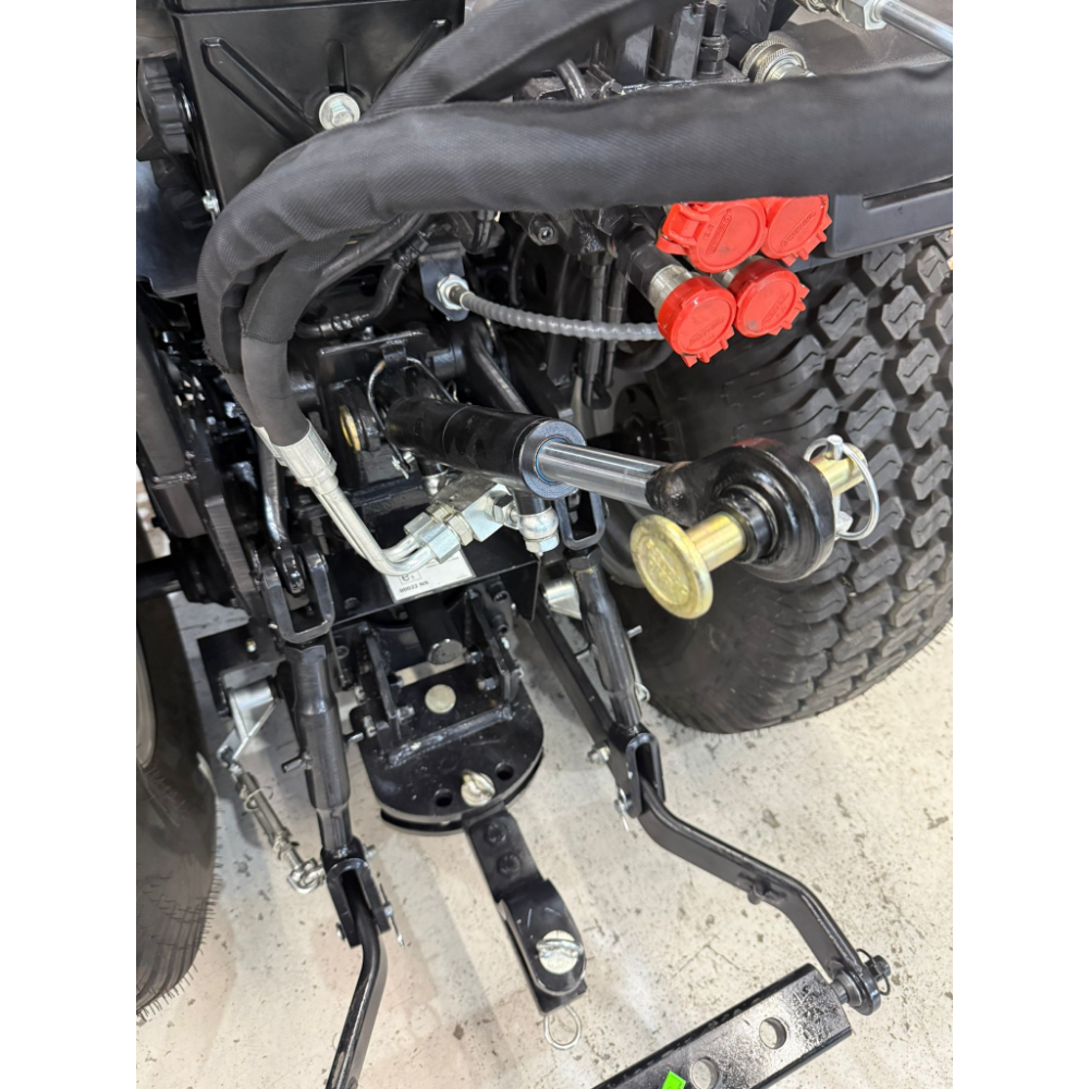 Traktori Solis 26 HST PRO+ 4WD etukuormaajalla