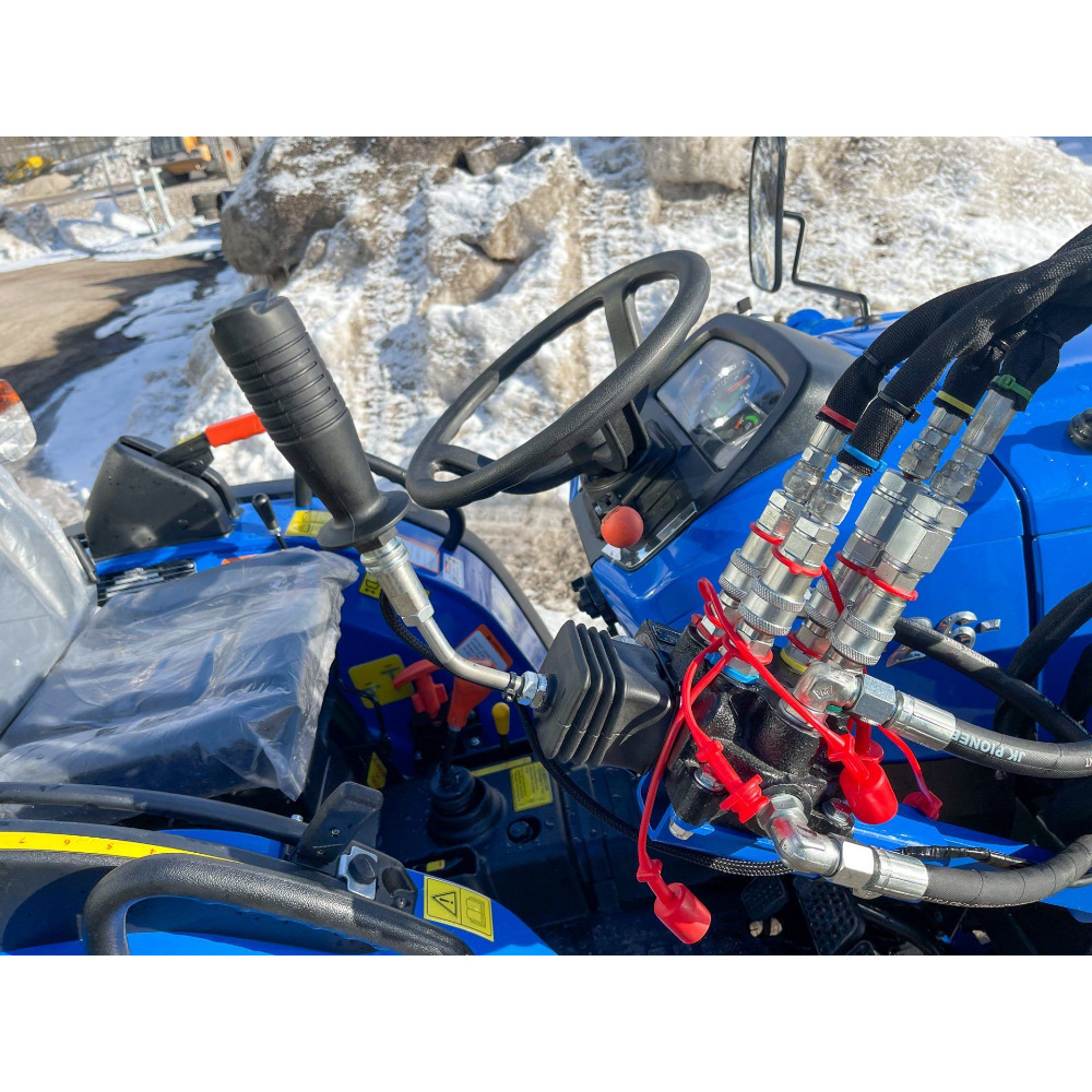 Traktori Solis 26 9+9 XL PRO+ 4WD etukuormaajalla